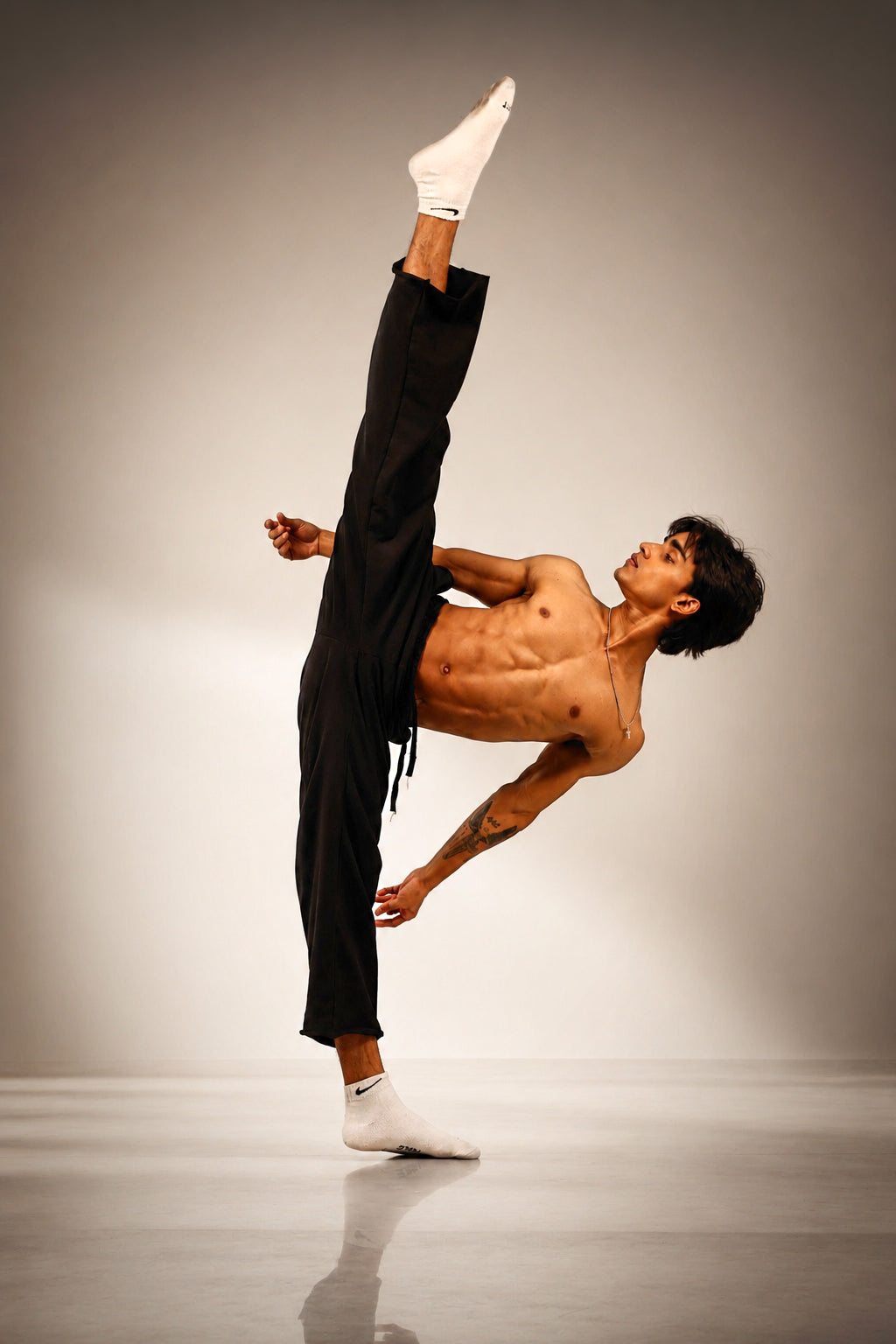 STREETO essential relax fit track pants