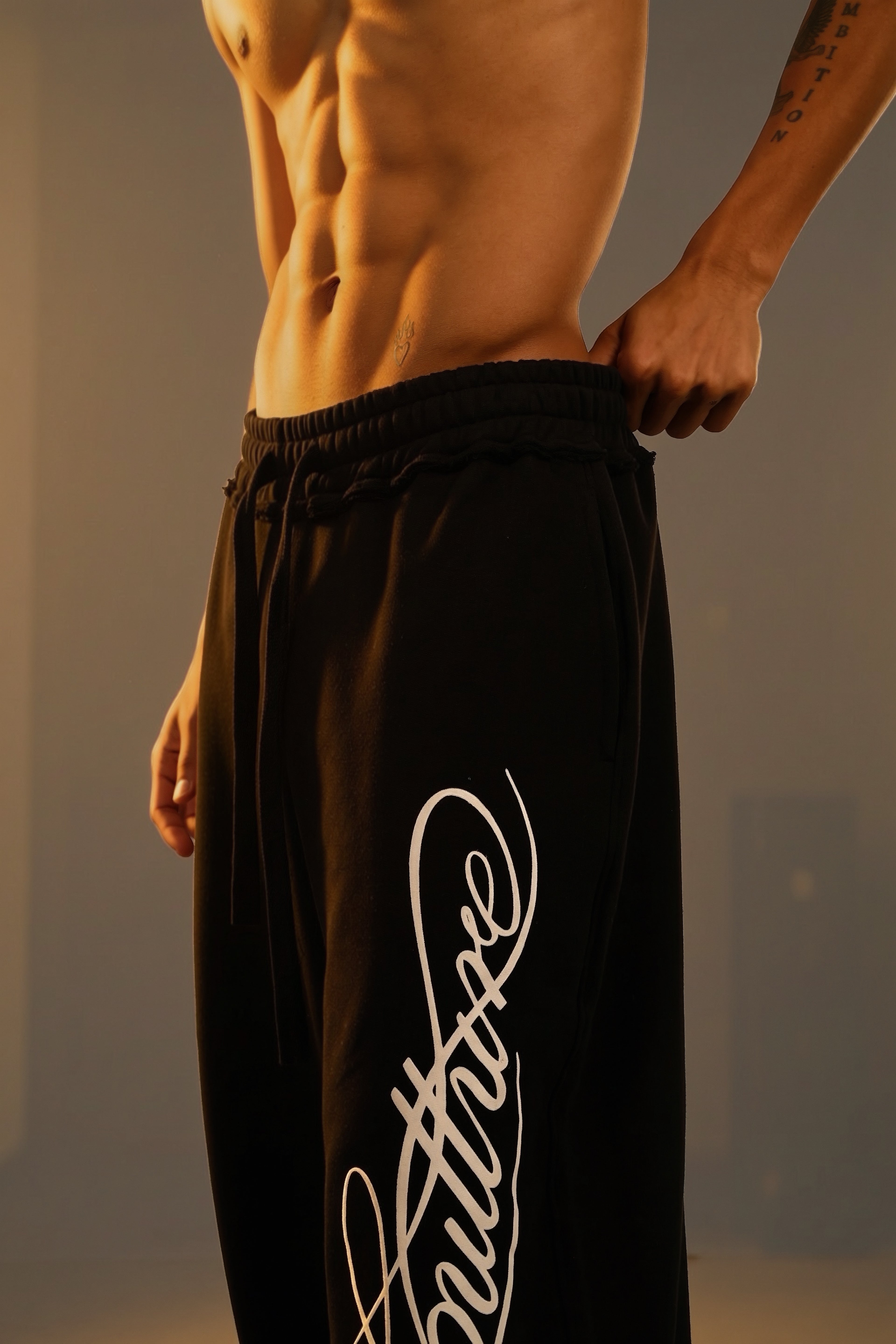 Streeto culture baggy fit track