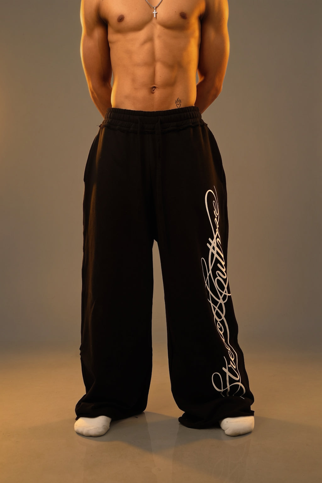 Streeto culture baggy fit track