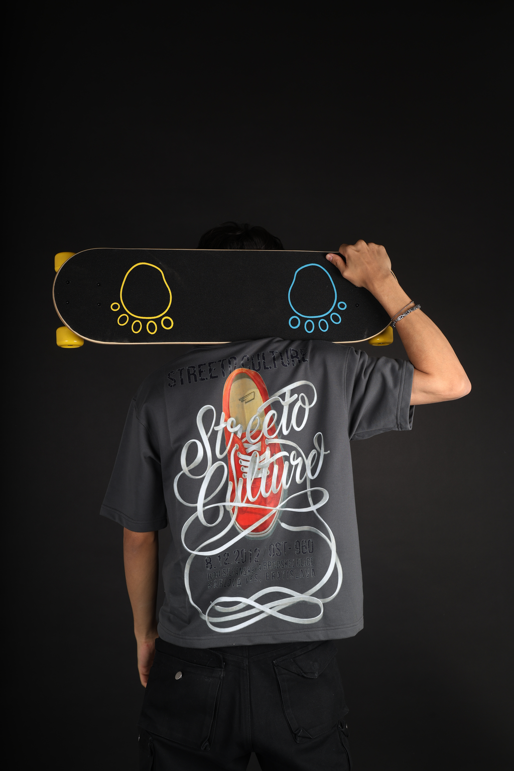 Streeto heritage sneaker tee