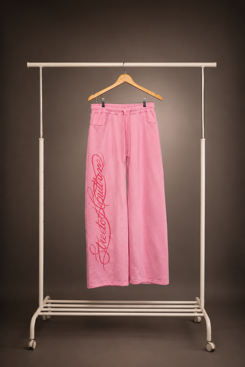 Soft pink baggy fit